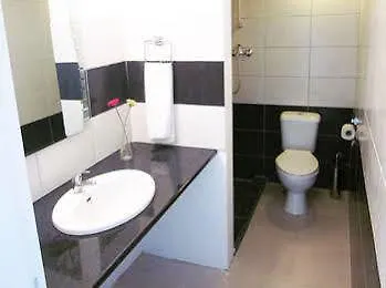 Ξενοδοχείο με διαμερίσματα Margarita Napa 3*