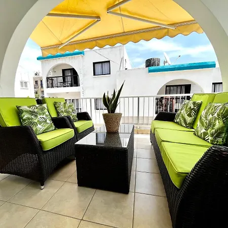 Margarita Napa Aparthotel 3*