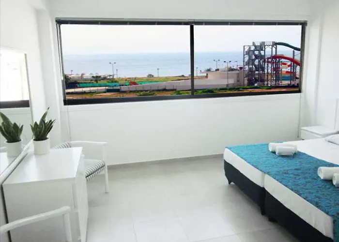 Apartahotel Margarita Napa 3*